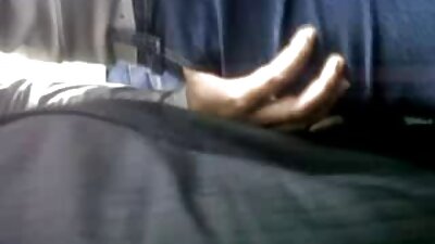 আমার বেশ্যা একটি সুন্দর বোতল উপভোগ করছে সেক্সি বিএফ সেক্সি বিএফ